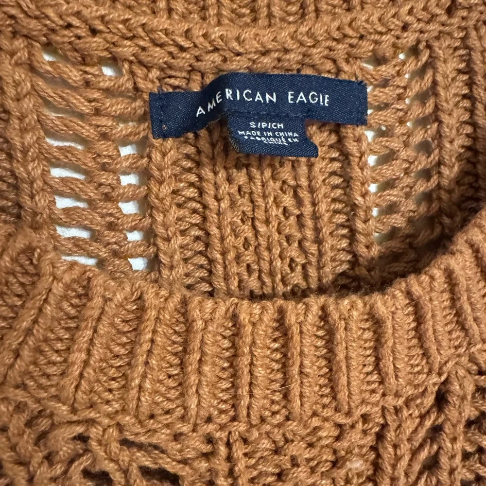 American Eagle Brown Crew Neck Knit Sweater - Picture 3 of 4